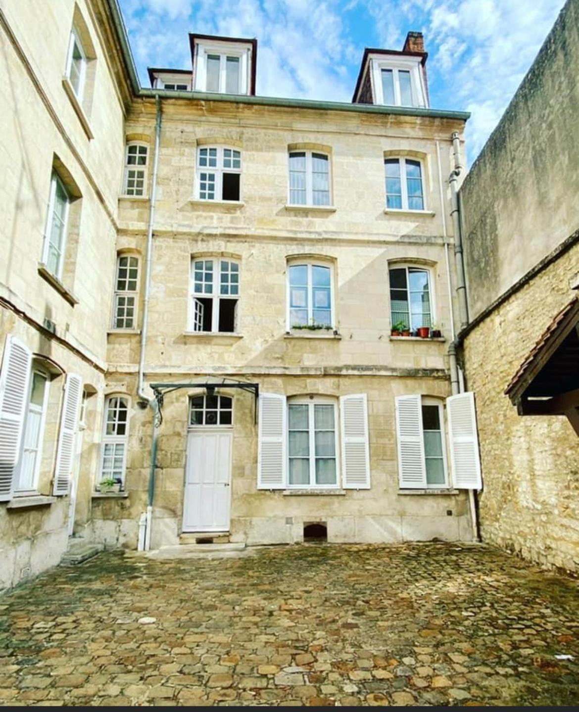 Le Relais D'Eugenie En Hyper Centre-Ville Compiègne Exteriér fotografie